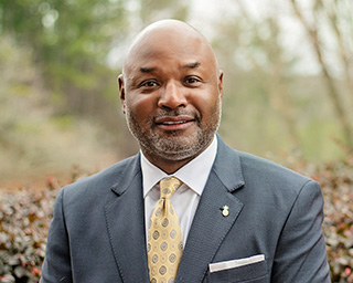 Headshot of Southern First banker, Tim Elleby.