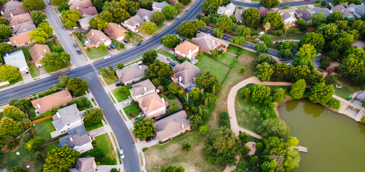 Drone photo of a neighborhood.
